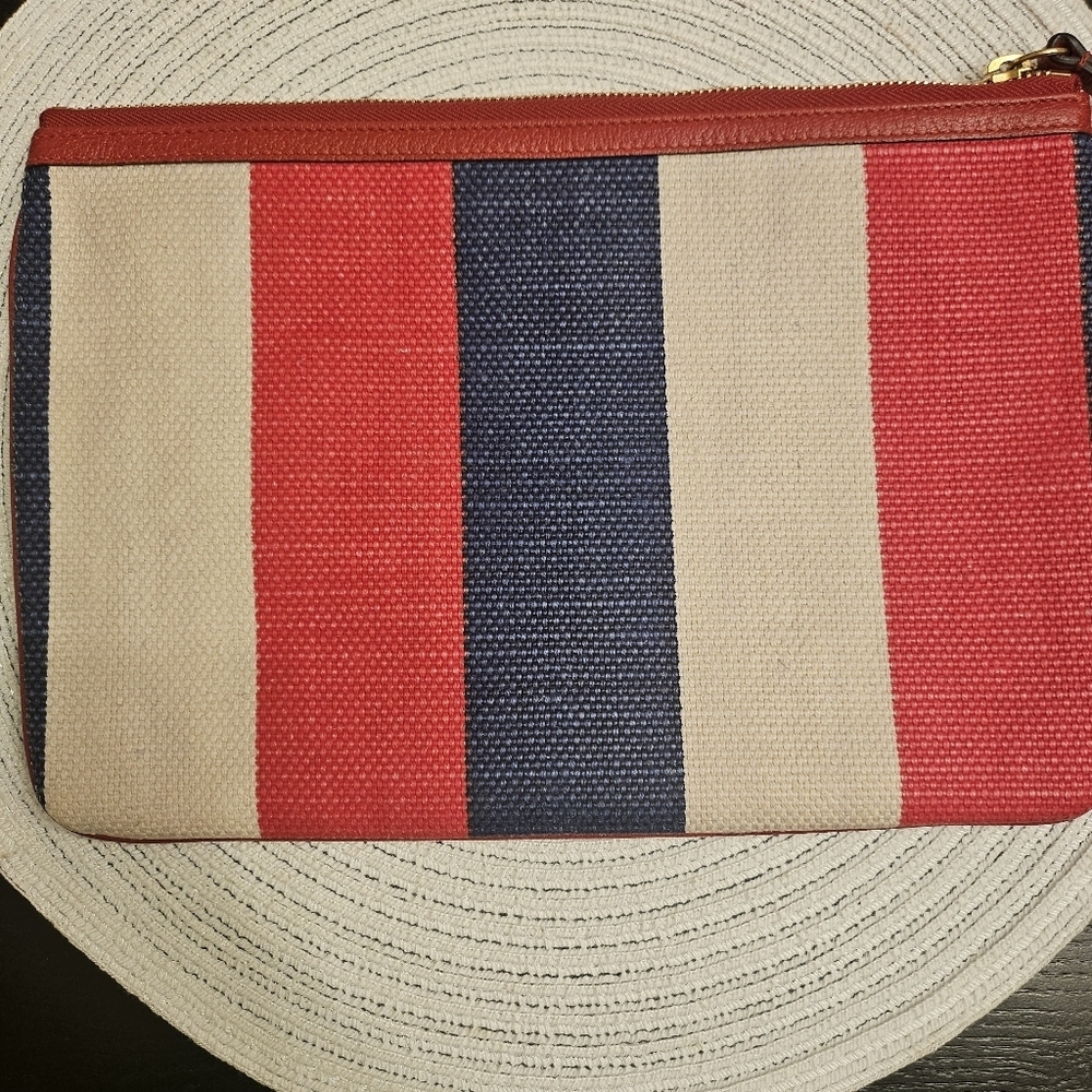 Gucci Web Stripe Canvas Zip Pouch Clutch - Picture 2 of 9